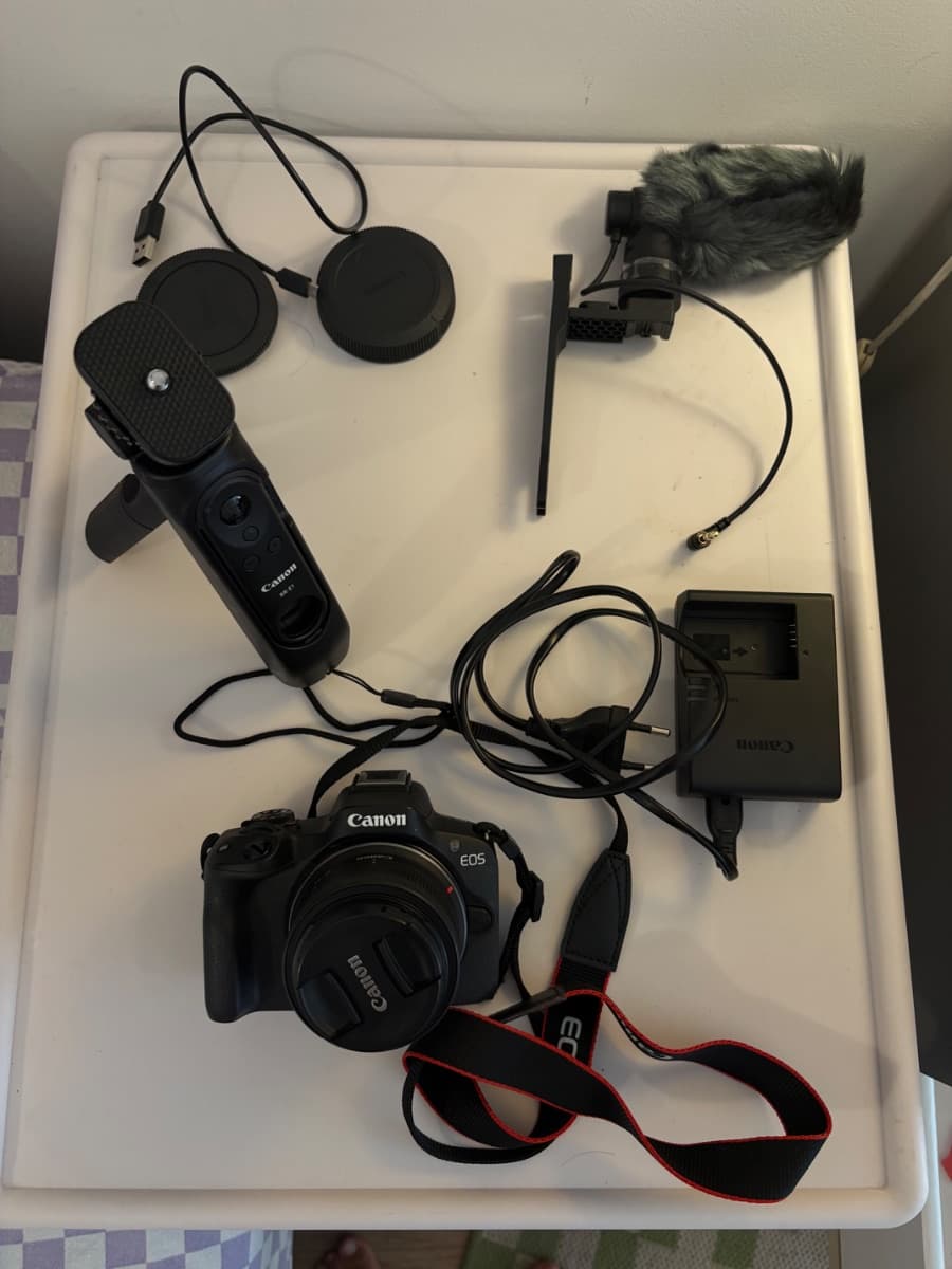 Canon EOS R50 Creator Kit — foto 2