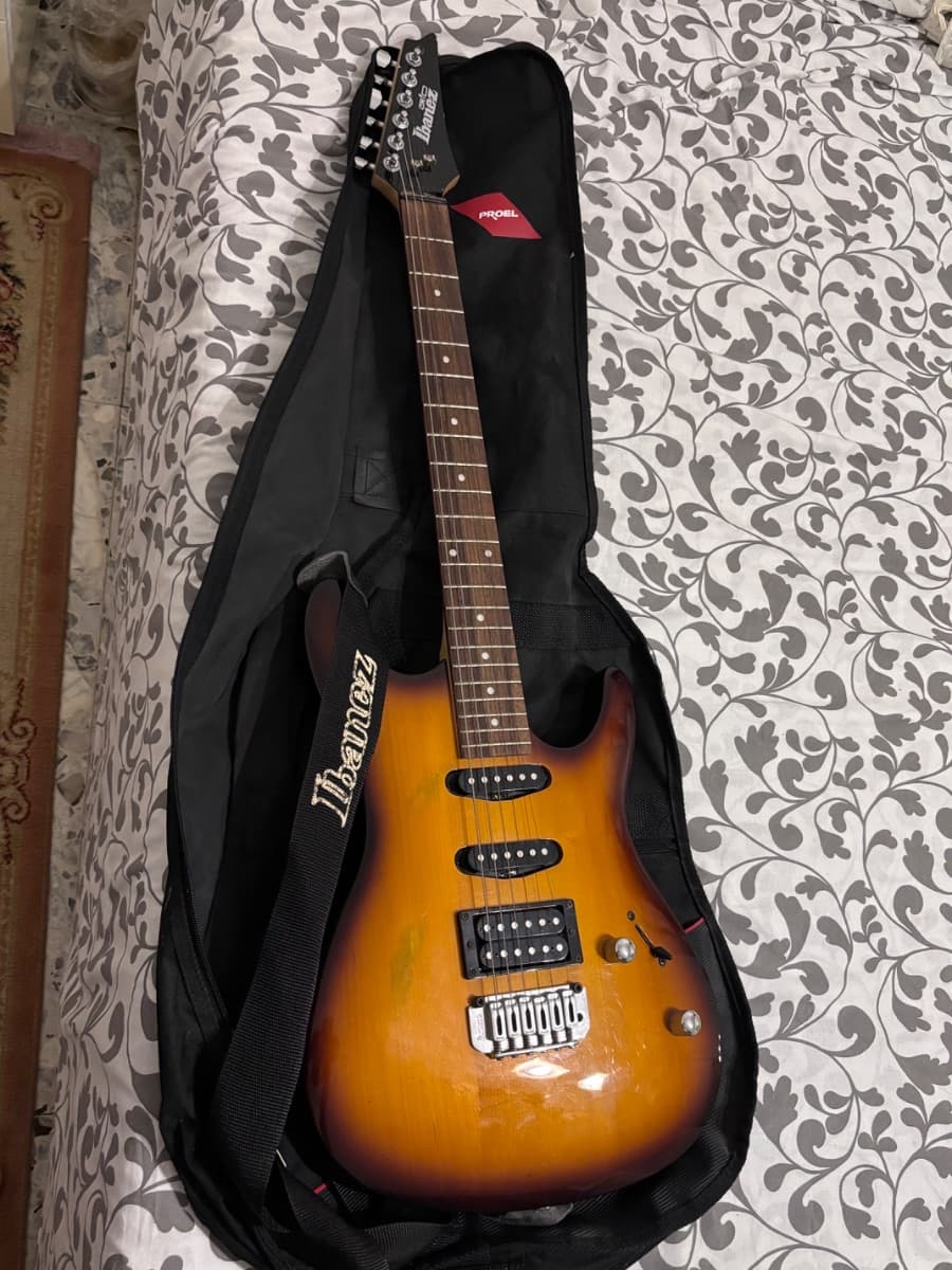 Chitarra elettrica Ibanez — foto 2